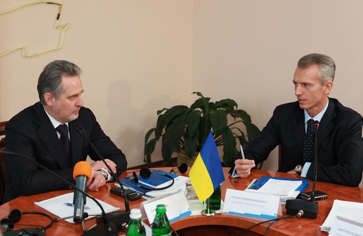 FEU President Dmitry Firtash and First Vice-Prime-minister Valeriy Khoroshkovsky