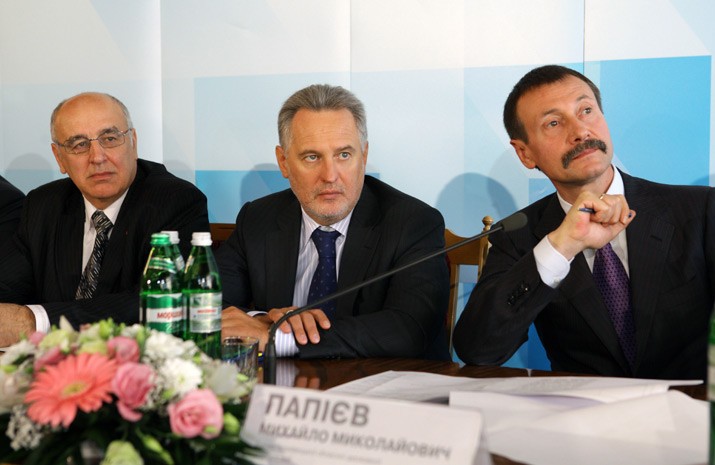 Mr. S. Melnychuk, President of Chernivtsi National University; Mr. D. Firtash, FEU President and Mr. M. Papiev, Governor of Chernivtsi region