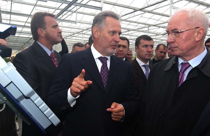 Dmitry Firtash, FEU President and Prime-Minister Nikolay Azarov