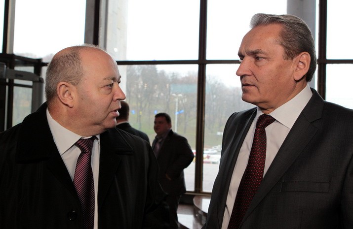 V. Tsybulsky, Chairman of Volyn Regional Association of Employers Organization and CEO of SKF Ukraine conversing with E. Lapin, Chairman of Sumy Regional Association of Employers Organization